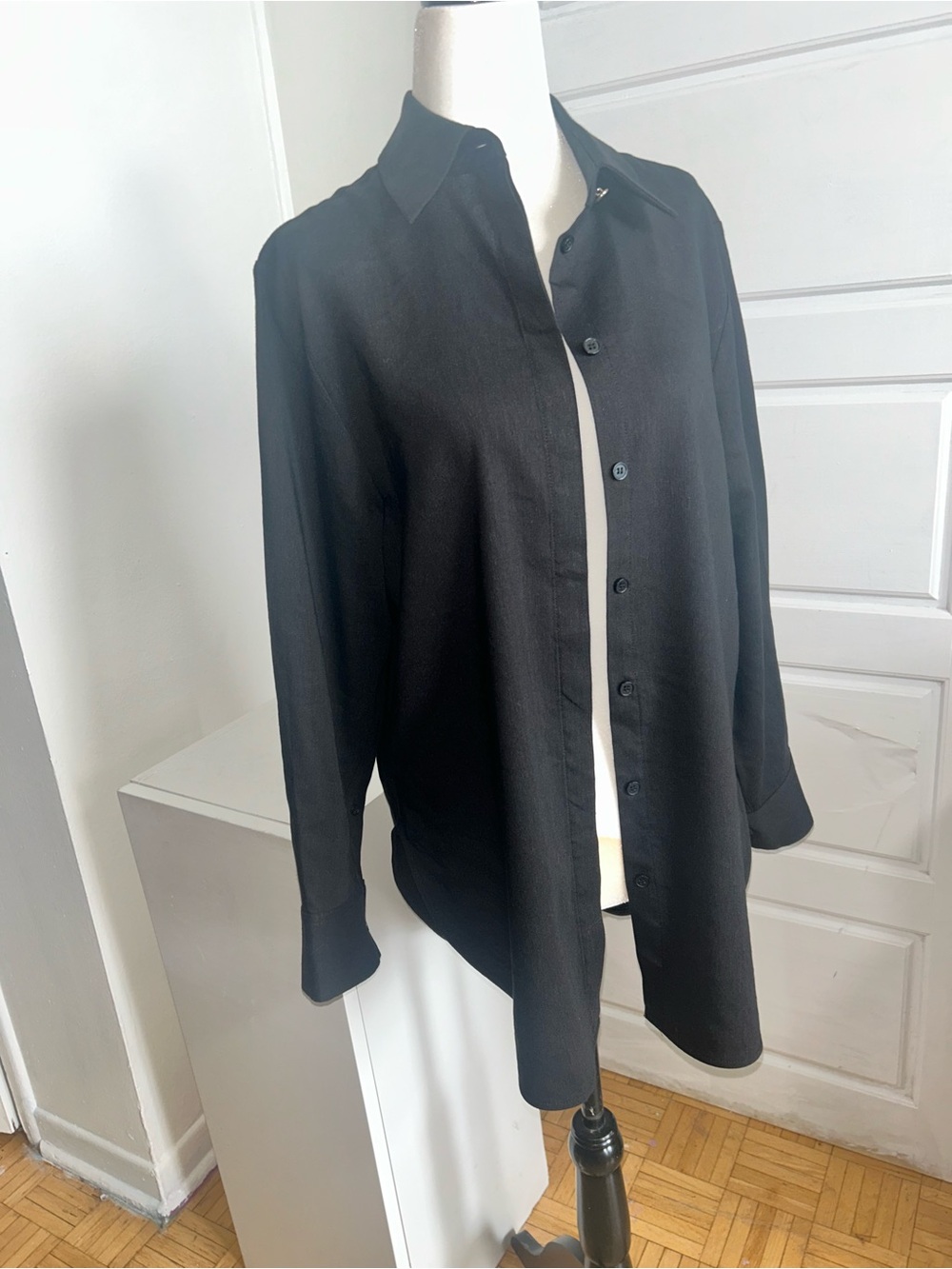 COS Longline Linen Shirt in Black, NWT, Size US/CA 2. Retail $169